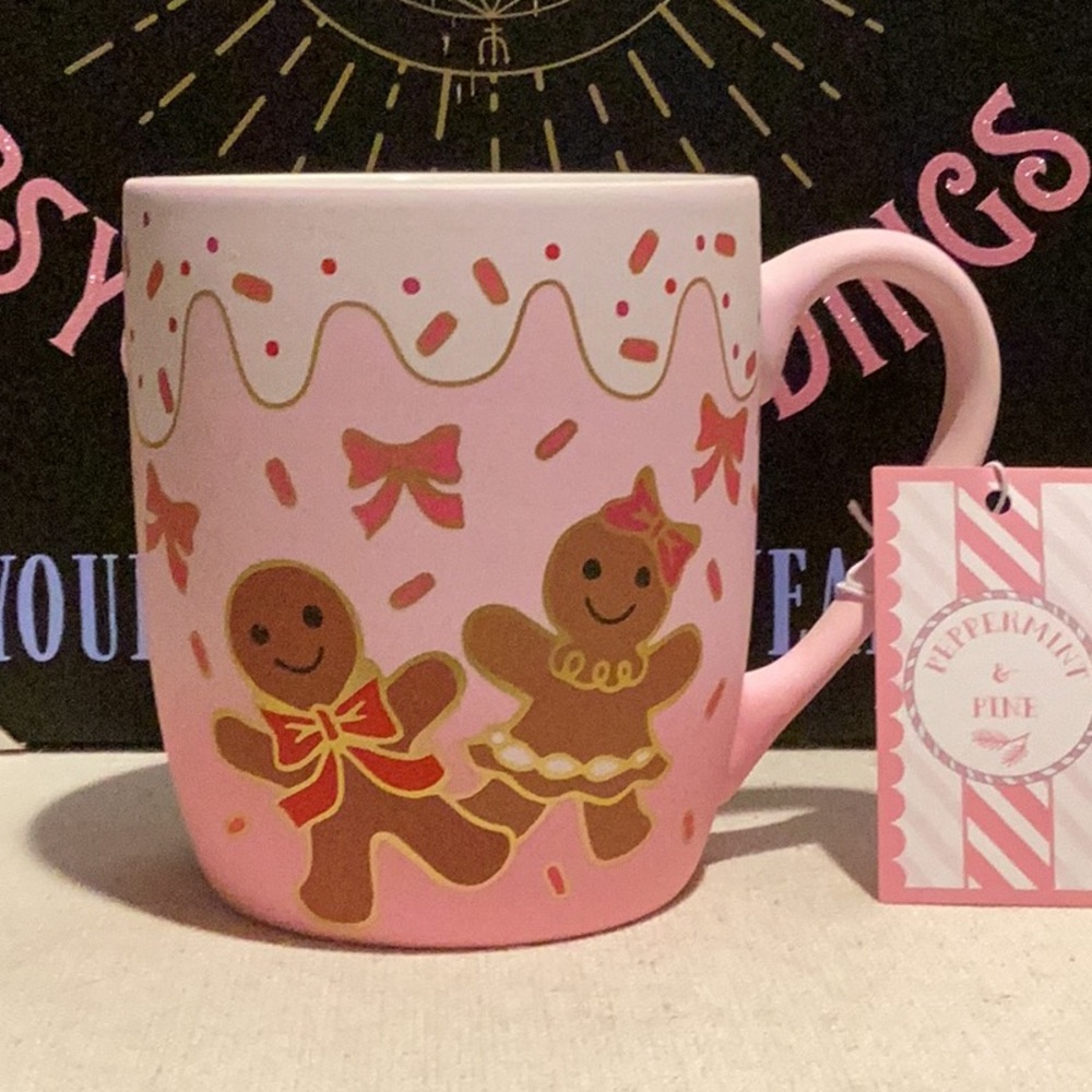 Peppermint & Pine Soft Touch Gingerbread Mug 🎀